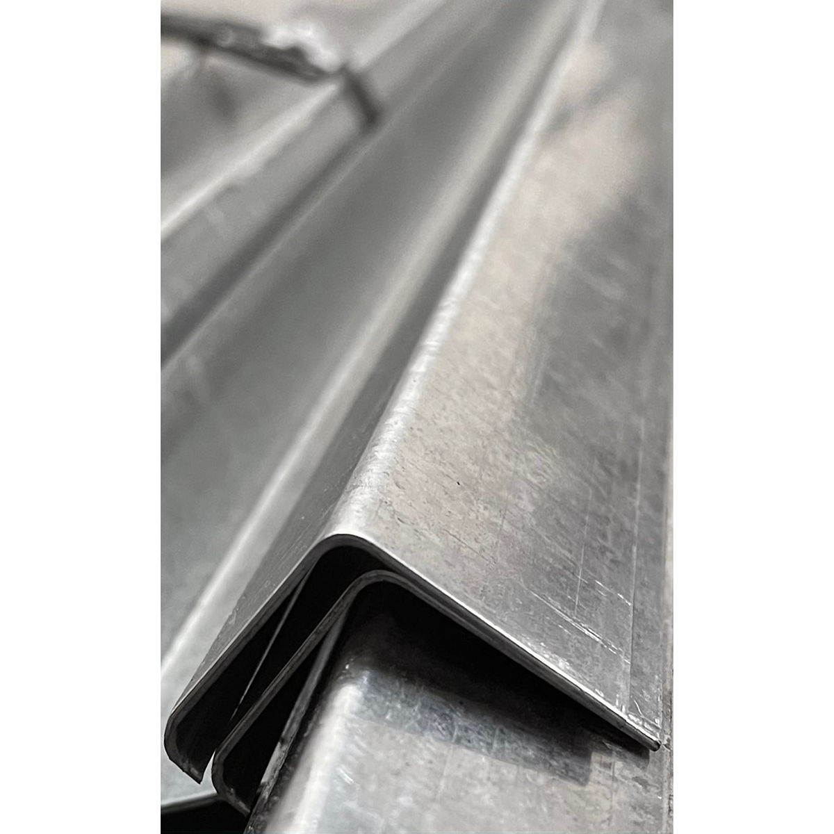 Ductmate 10-ft length of straight flange